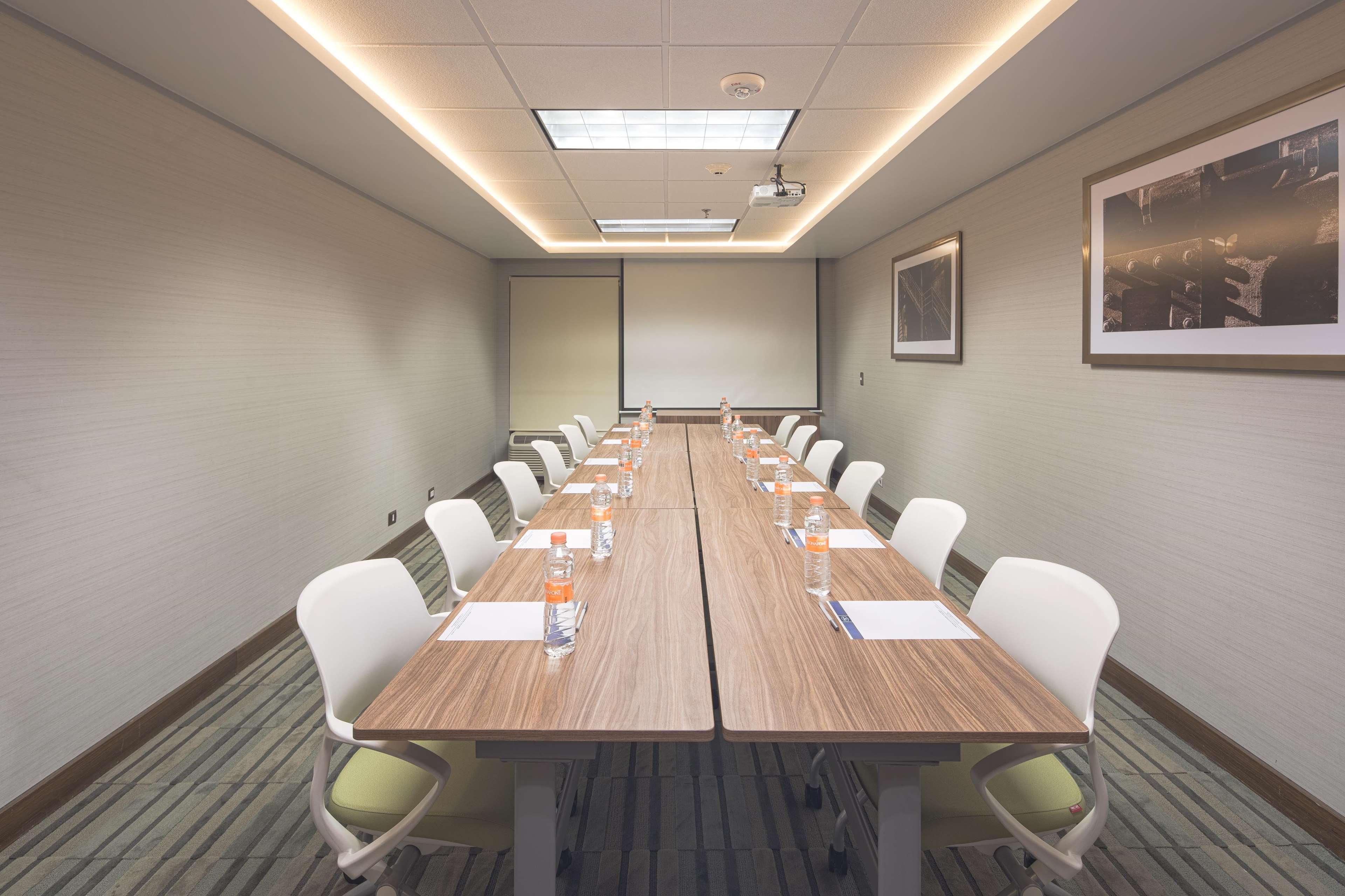 Hampton By Hilton Monterrey Galerias Obispado Exterior photo