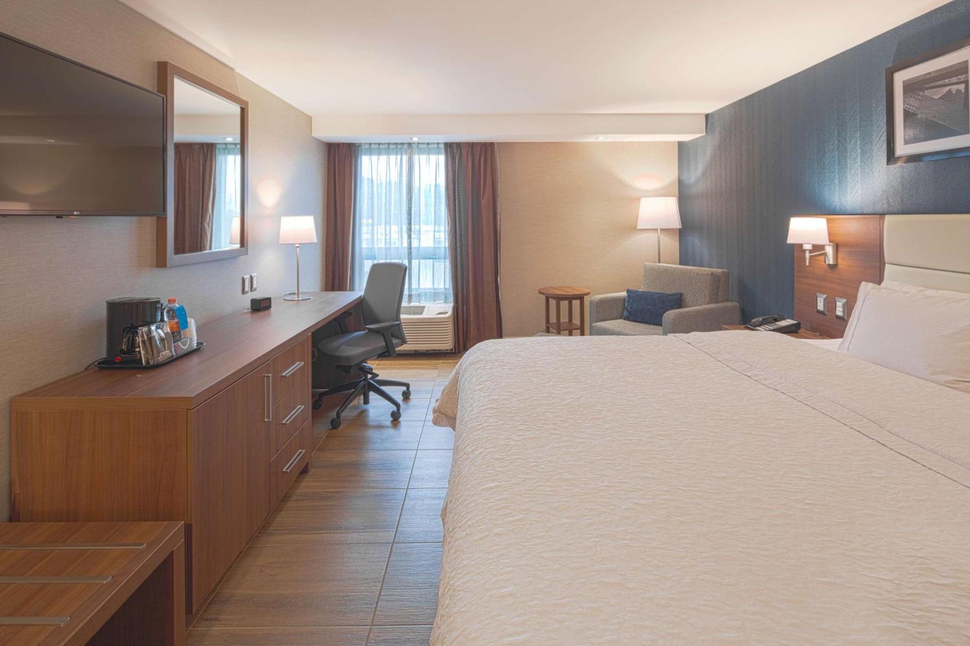 Hampton By Hilton Monterrey Galerias Obispado Exterior photo